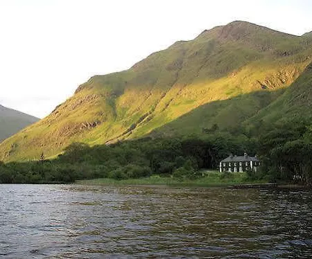 فندق Delphi لينوان