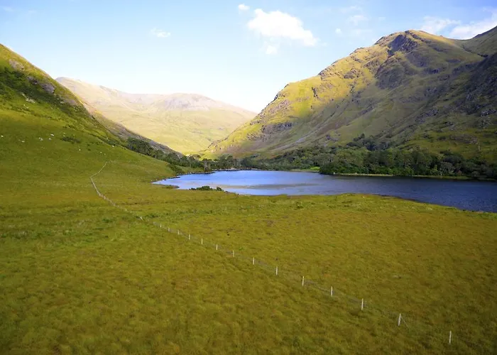 Отель Delphi 4*