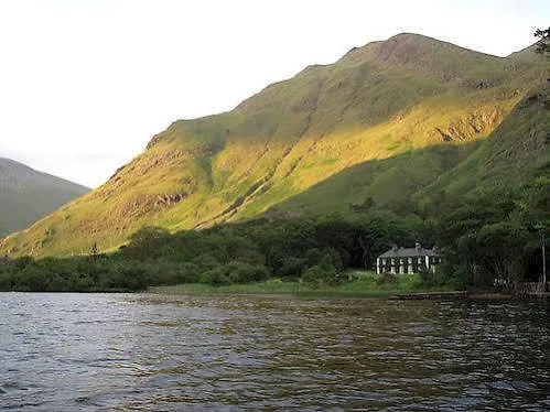 Отель Delphi Линон